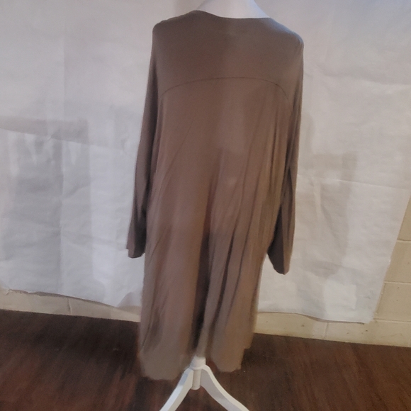 Tunic - Picture 2 of 3